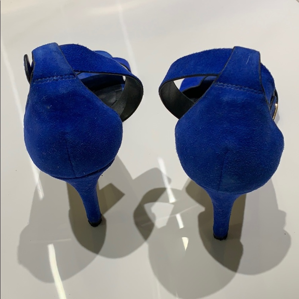 Sandals - Picture 4 of 4